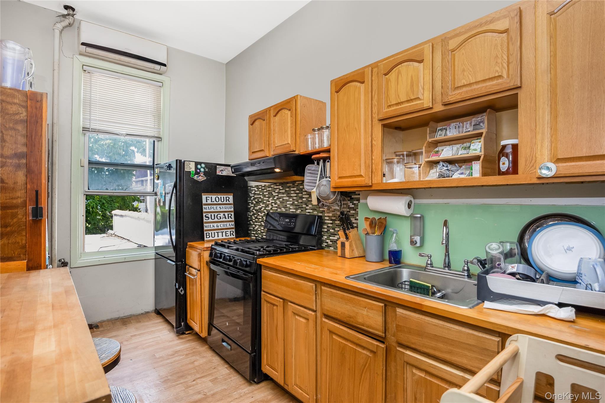 150 Norwood Avenue Property Photo 9
