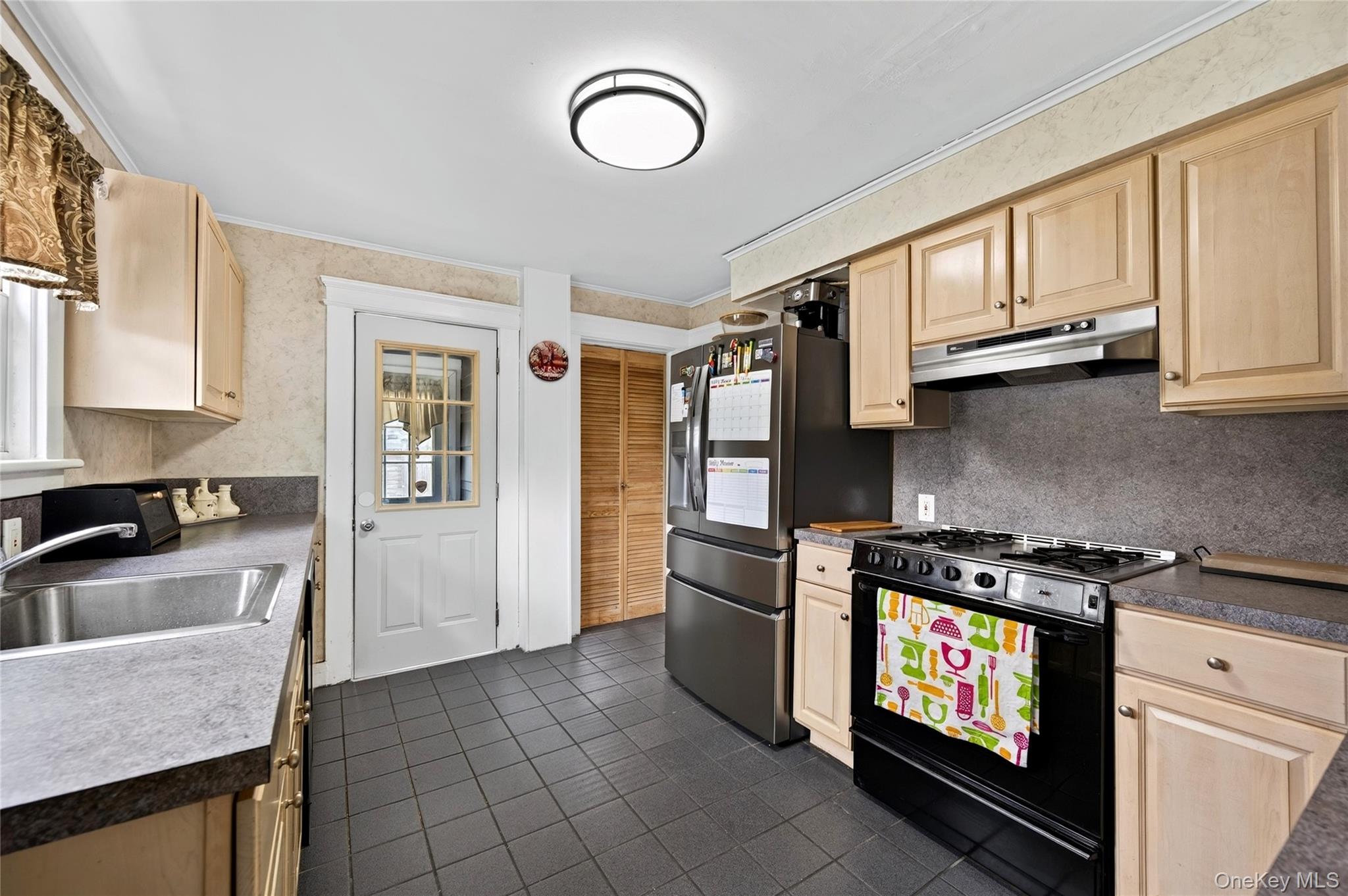 8 Juliet Street Property Photo 13