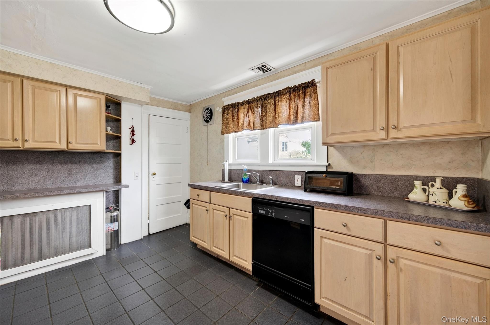 8 Juliet Street Property Photo 14