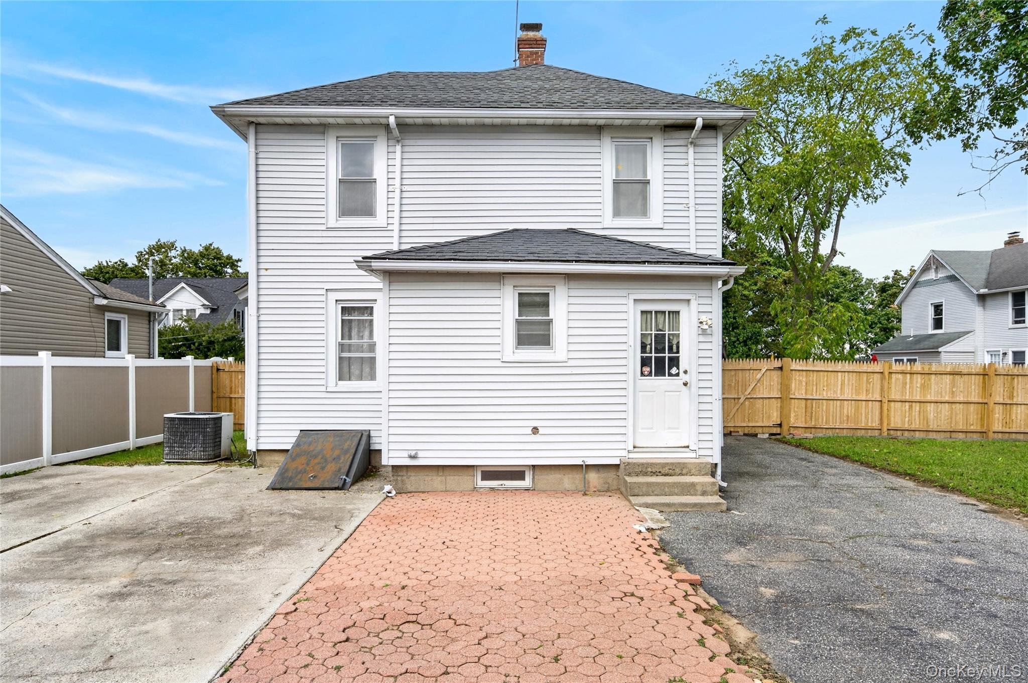8 Juliet Street Property Photo 21