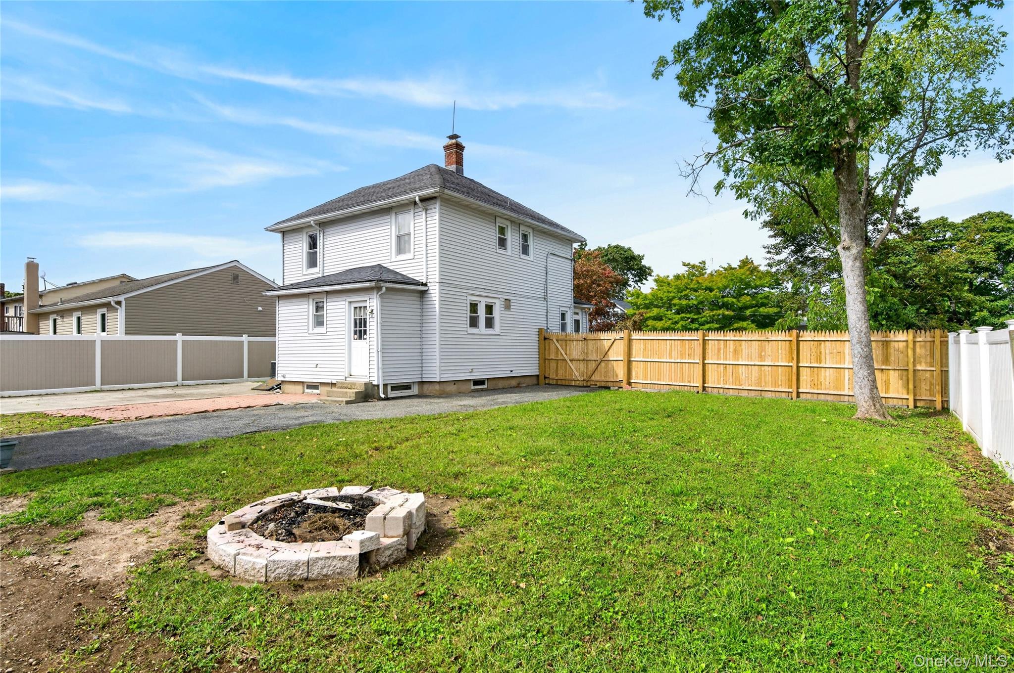 8 Juliet Street Property Photo 22