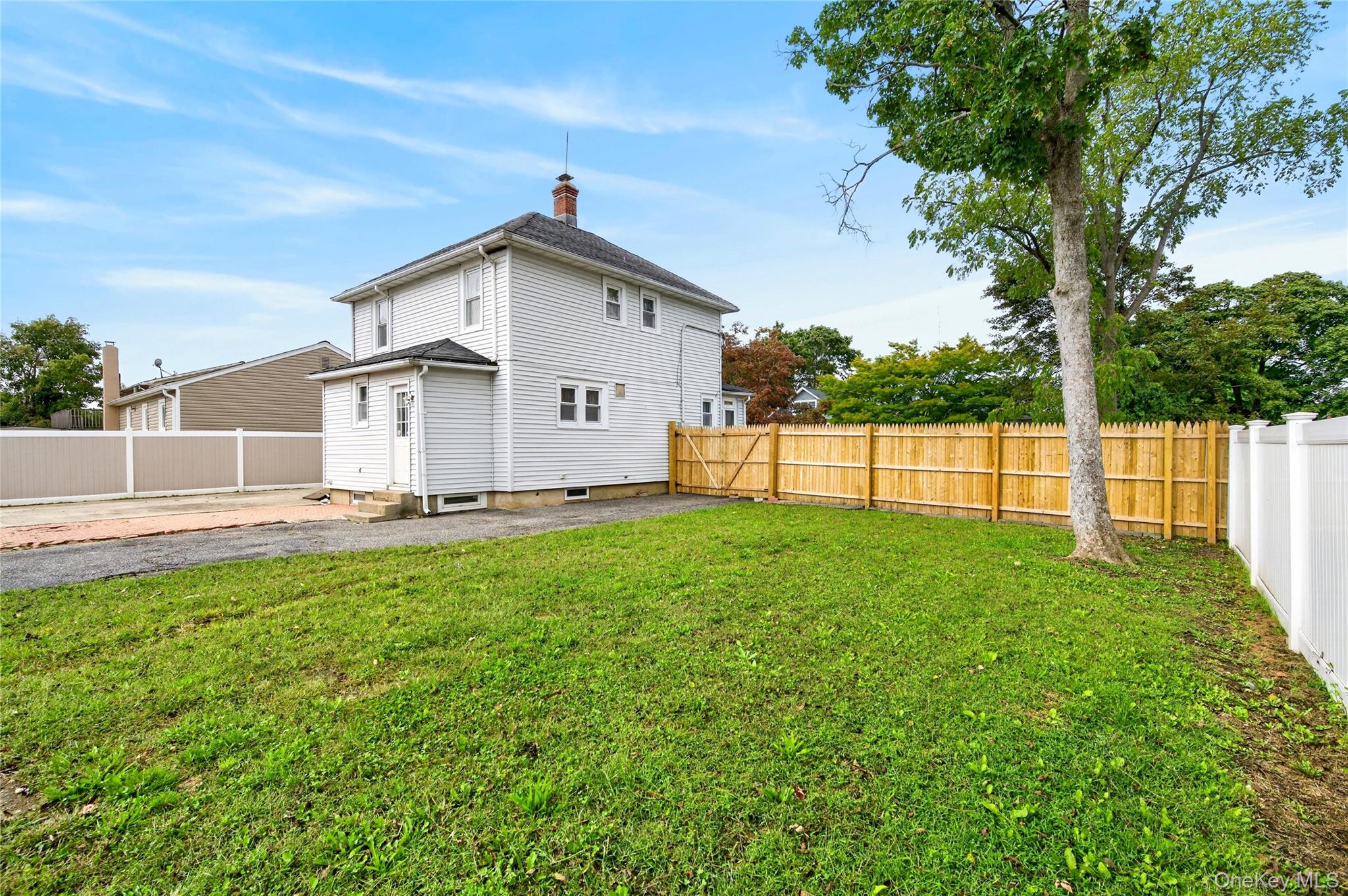 8 Juliet Street Property Photo 23