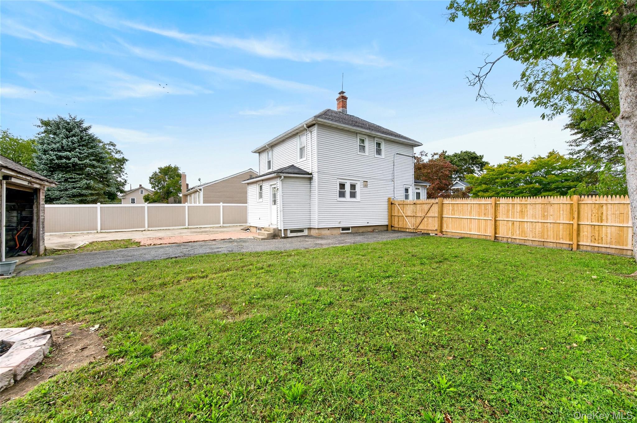 8 Juliet Street Property Photo 24