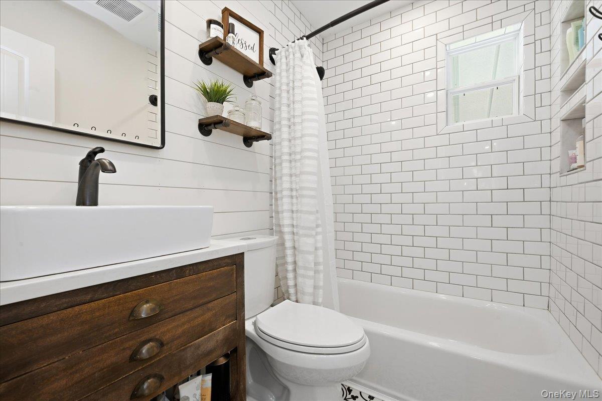 67 Raff Avenue Property Photo 17