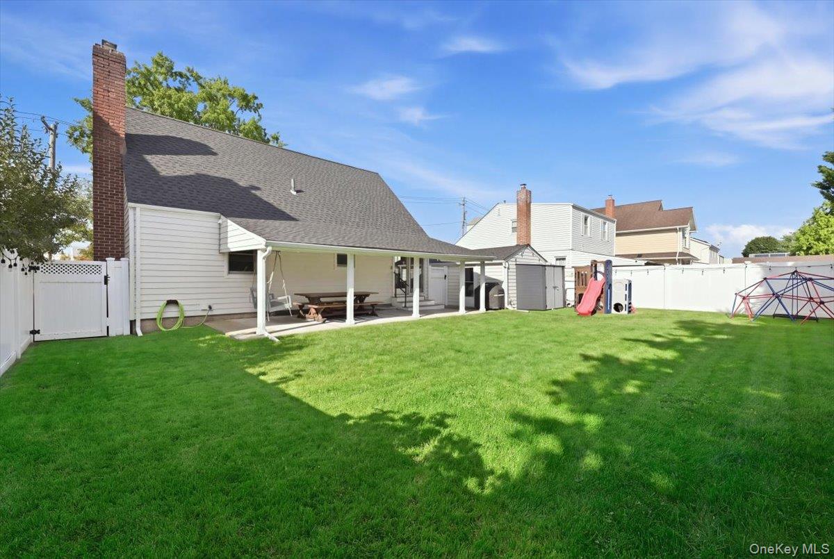 67 Raff Avenue Property Photo 26