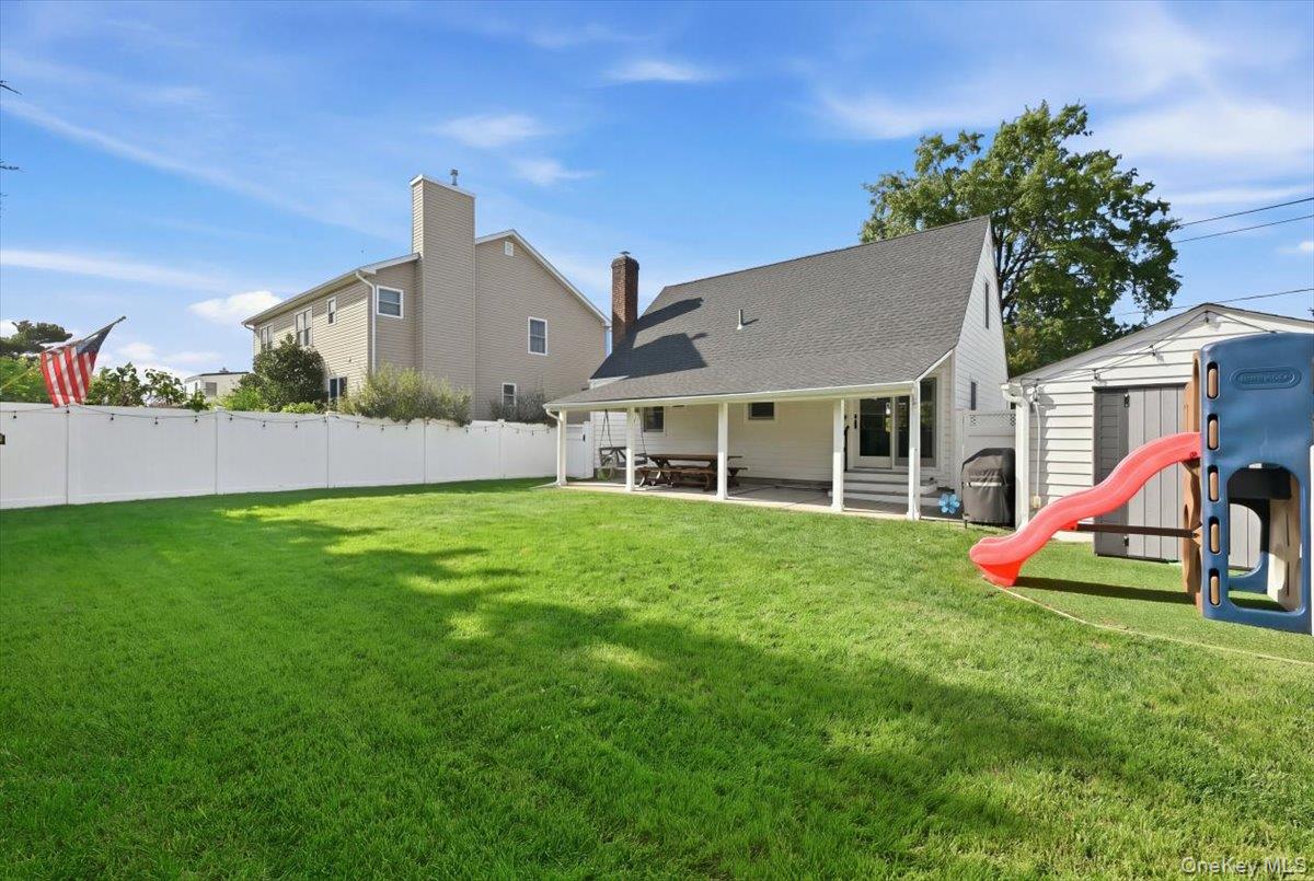 67 Raff Avenue Property Photo 28