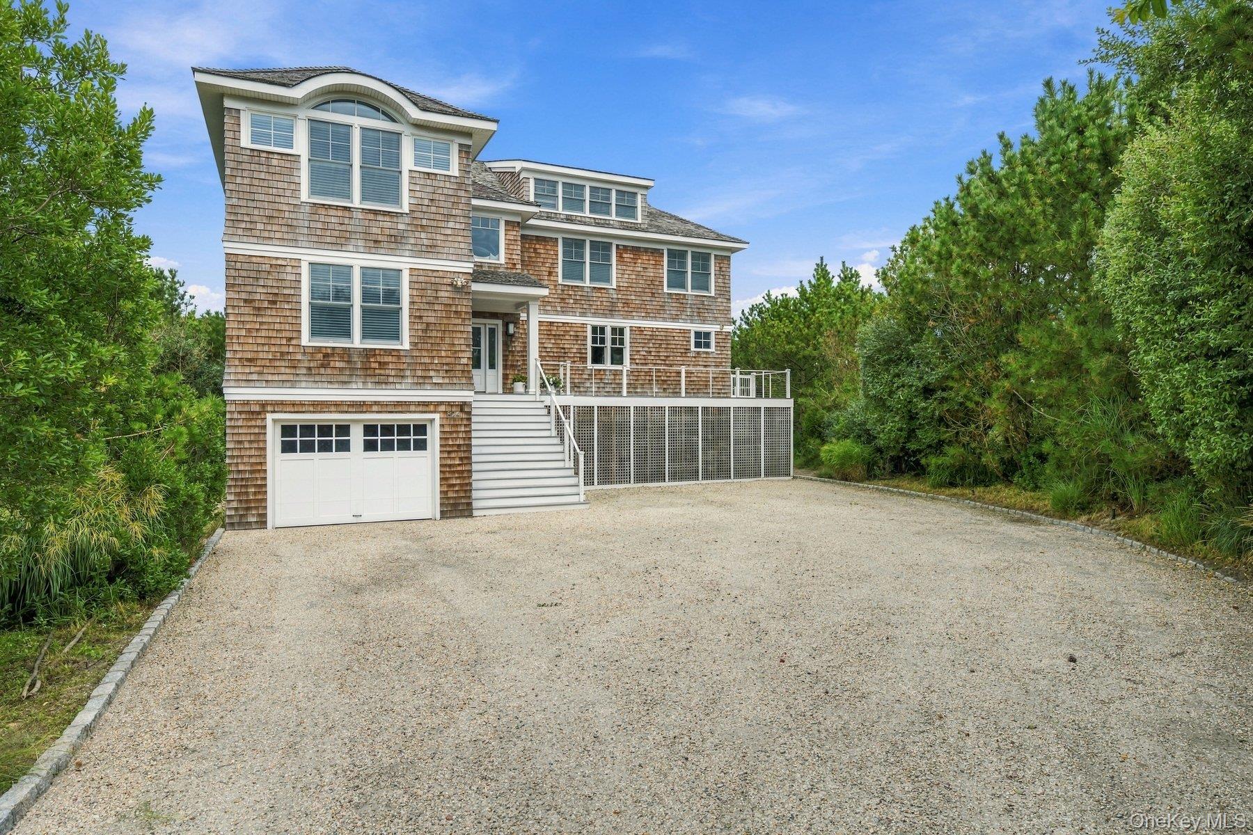 824 Dune Road Property Photo 2