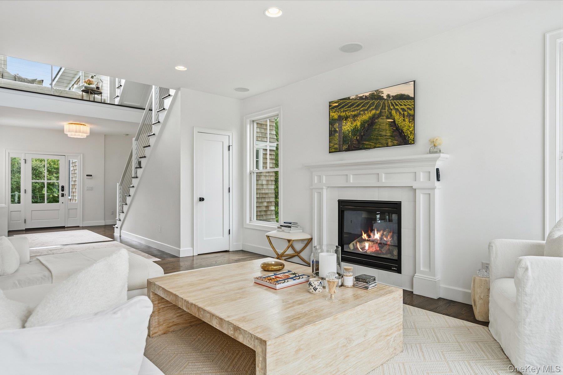 824 Dune Road Property Photo 5