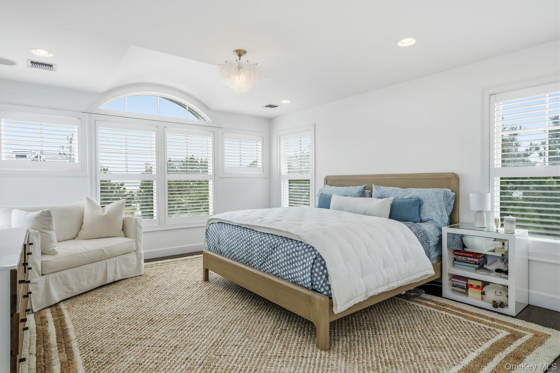 824 Dune Road Property Photo 16