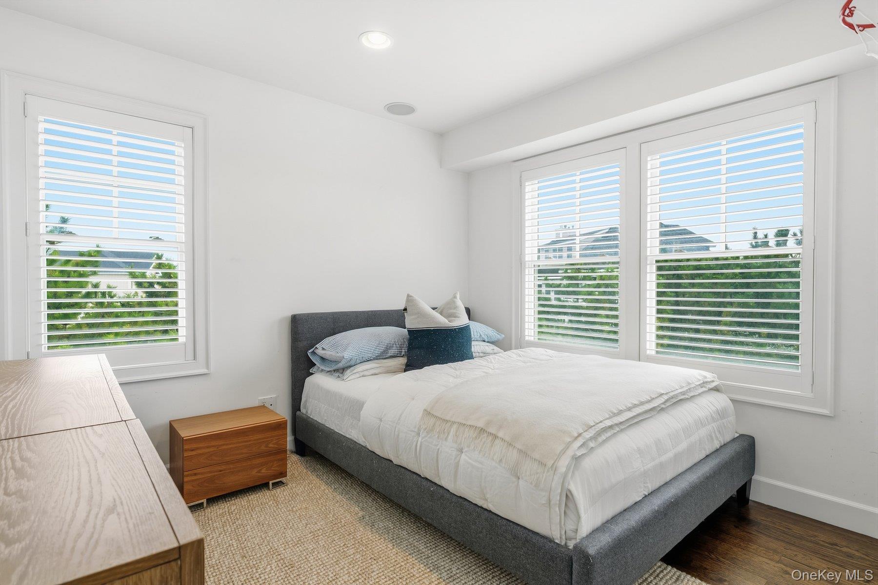 824 Dune Road Property Photo 17