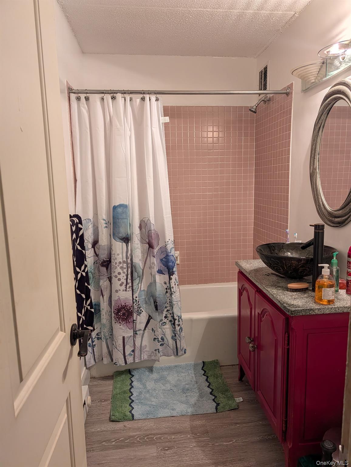160 Academy Street 2j Property Photo 4