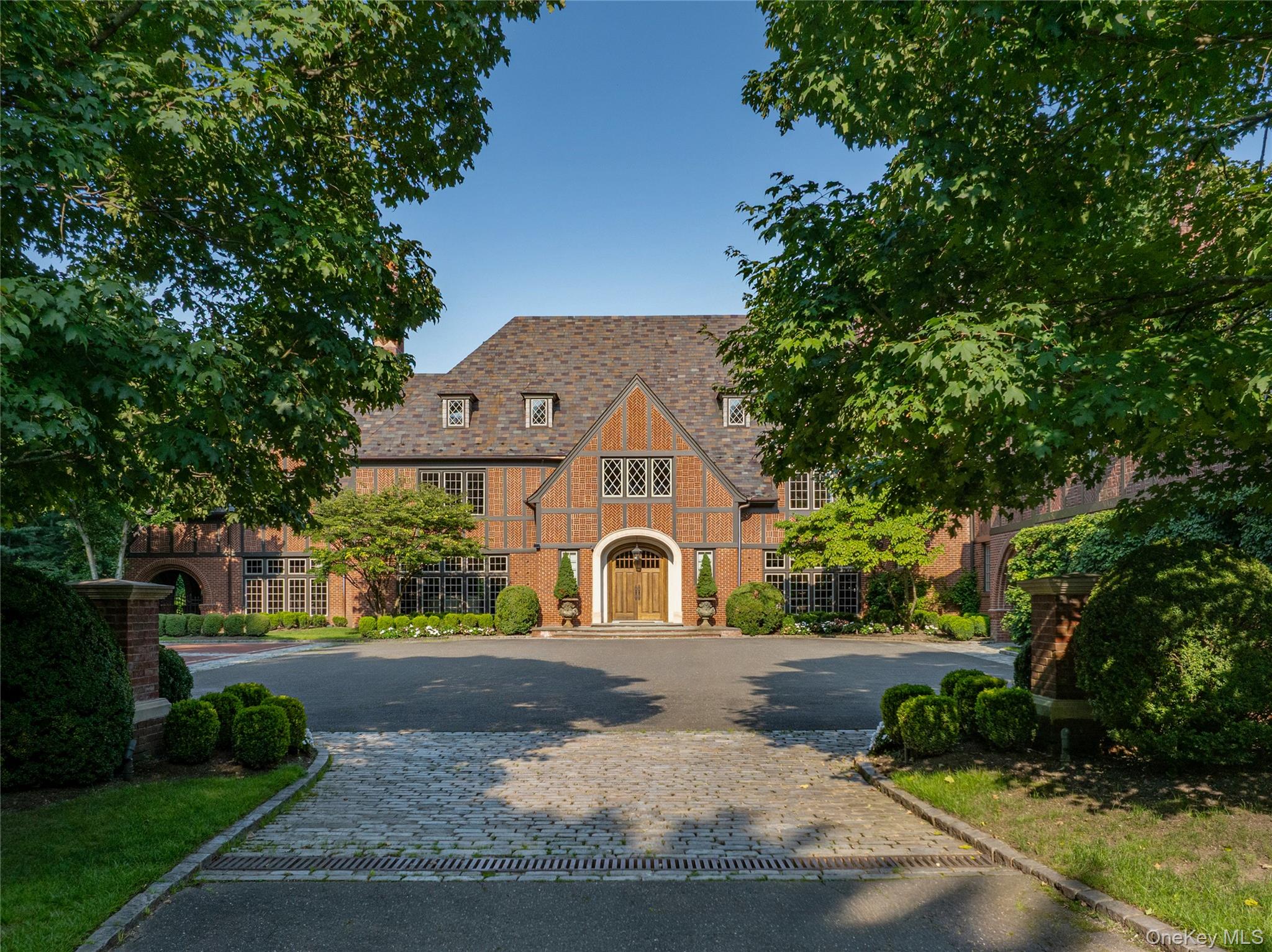 39 Chestnut Hill Drive Property Photo 4