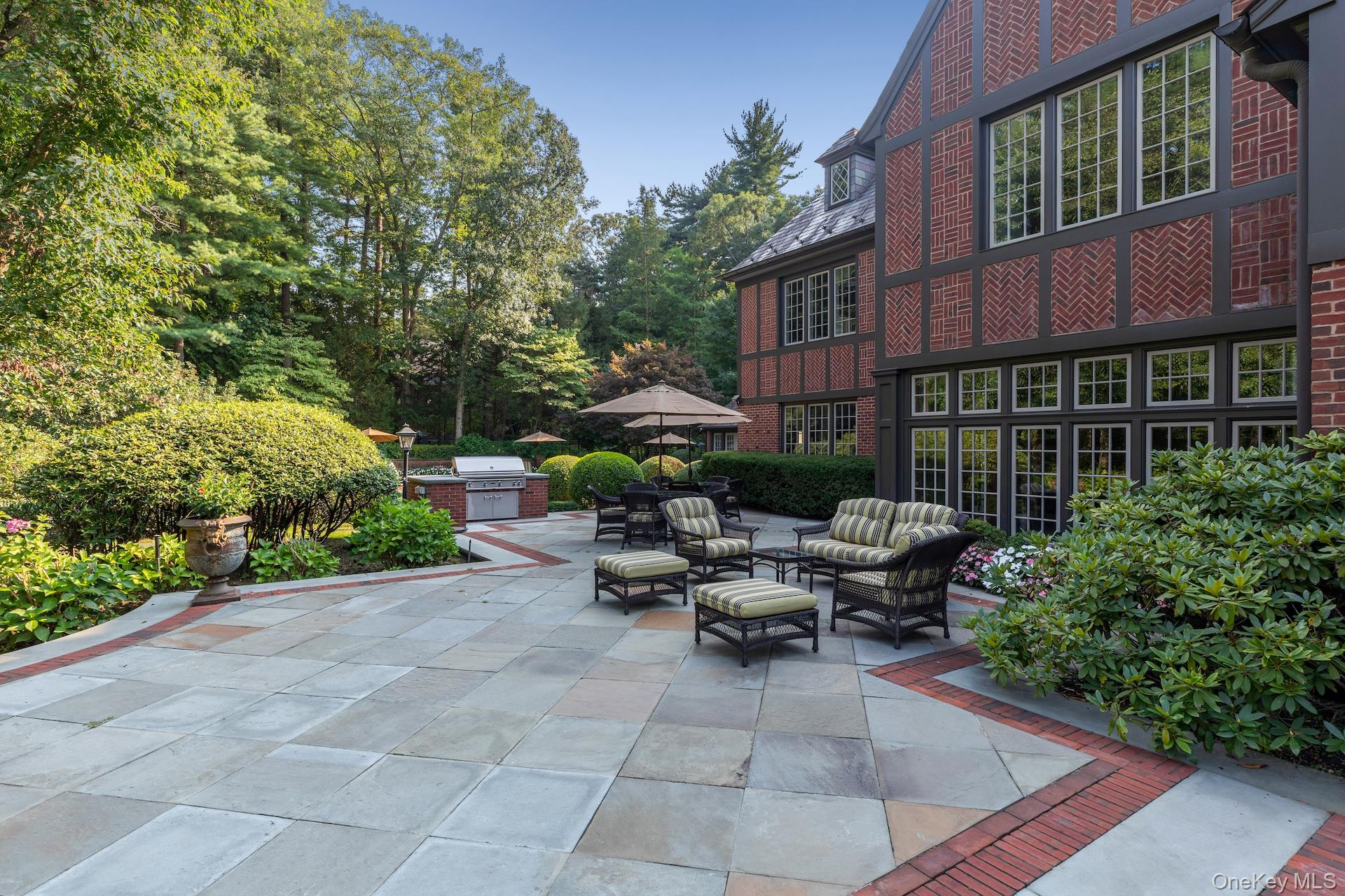 39 Chestnut Hill Drive Property Photo 45