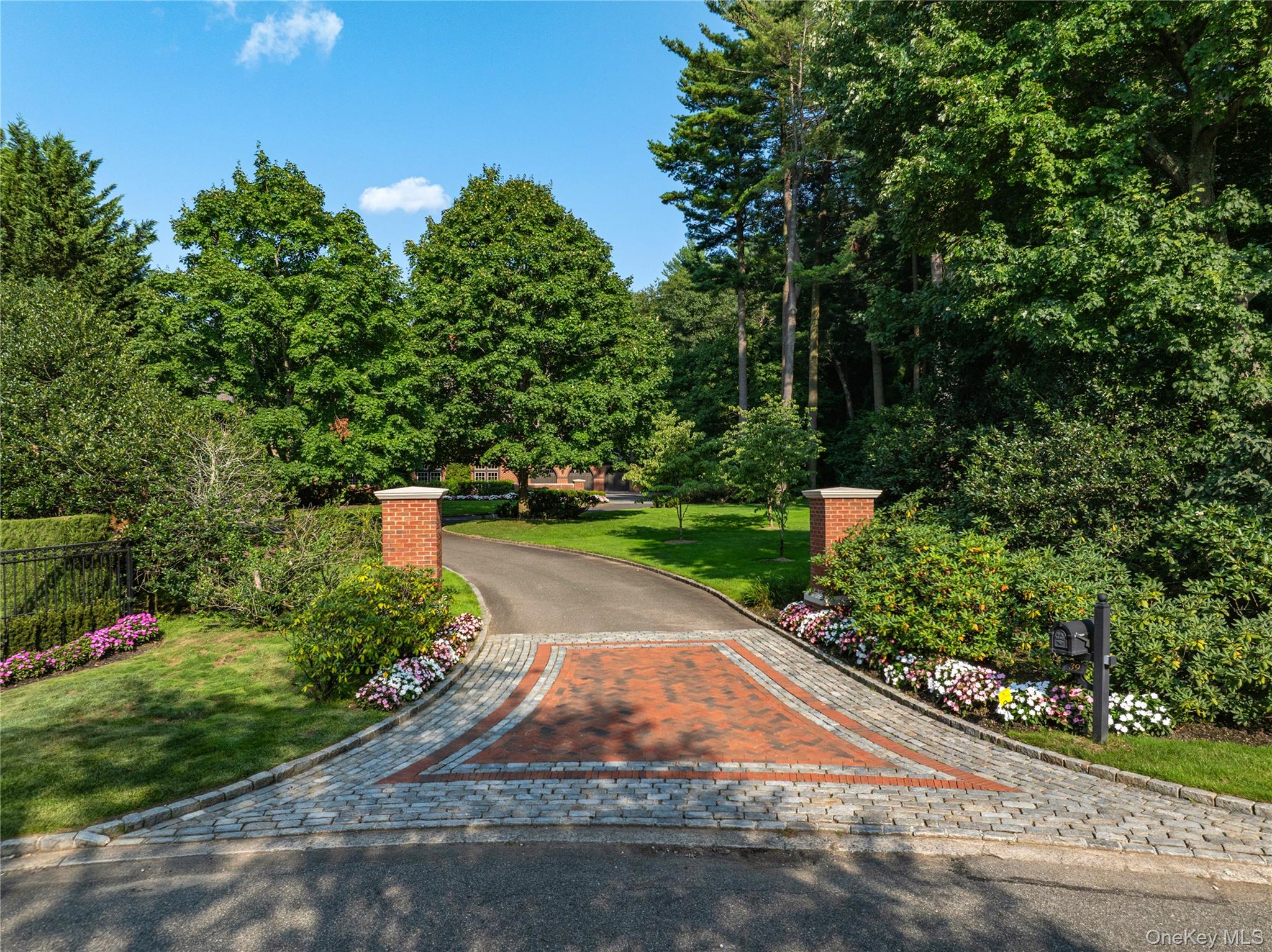 39 Chestnut Hill Drive Property Photo 47