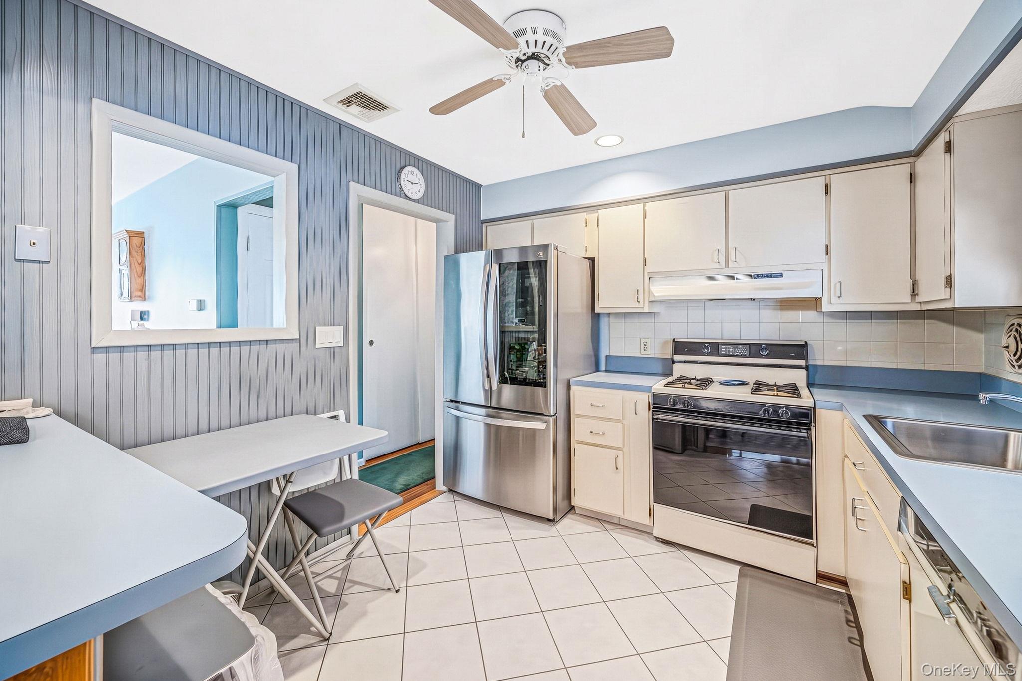 3 Gale Road Property Photo 13