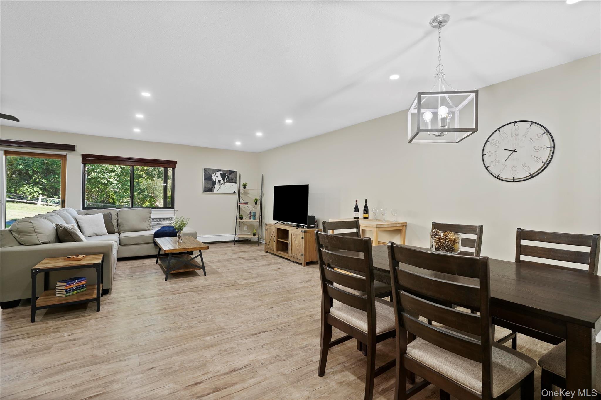 7 Granada Crescent 2 Property Photo 5