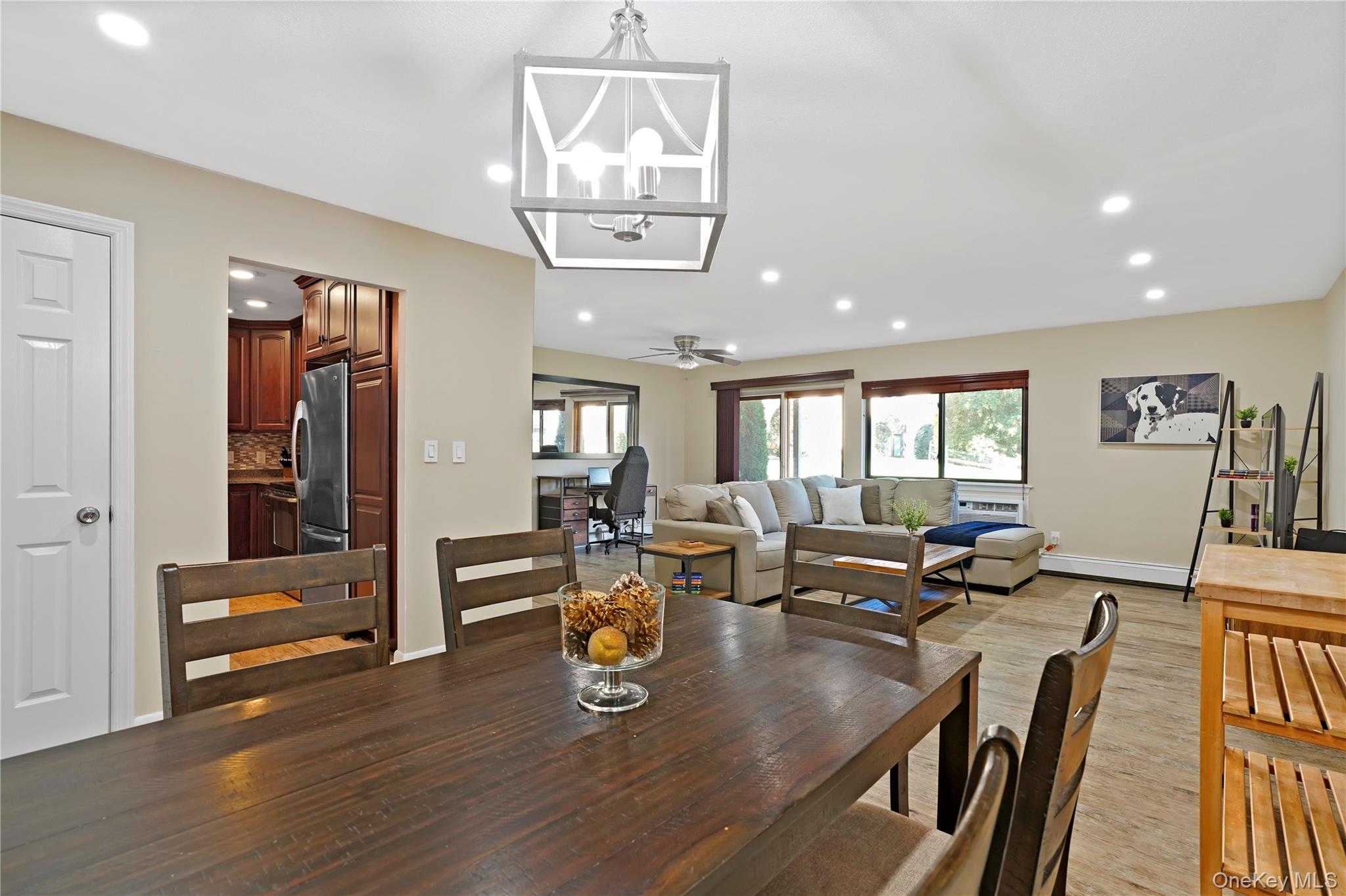 7 Granada Crescent 2 Property Photo 6