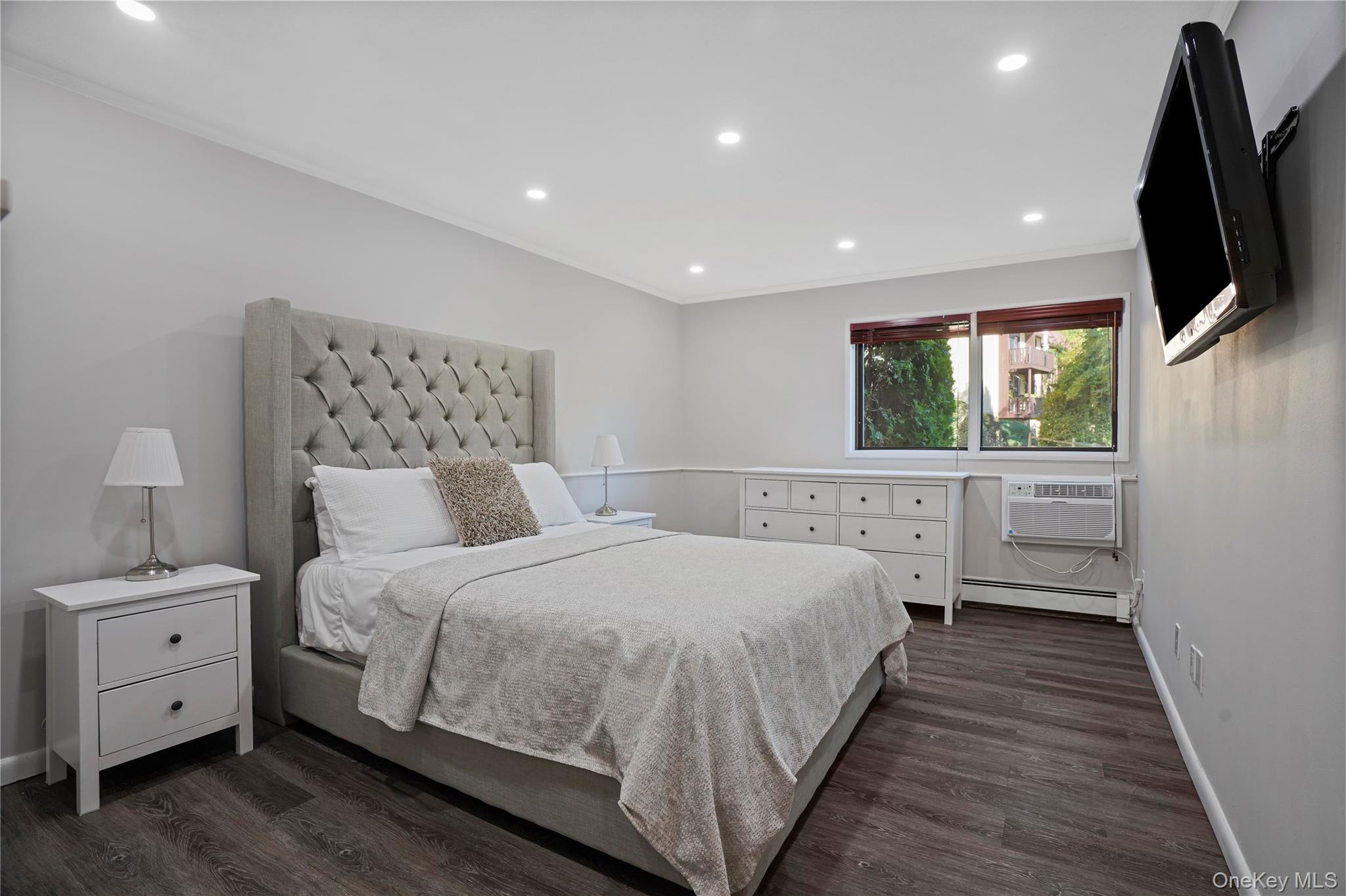 7 Granada Crescent 2 Property Photo 14