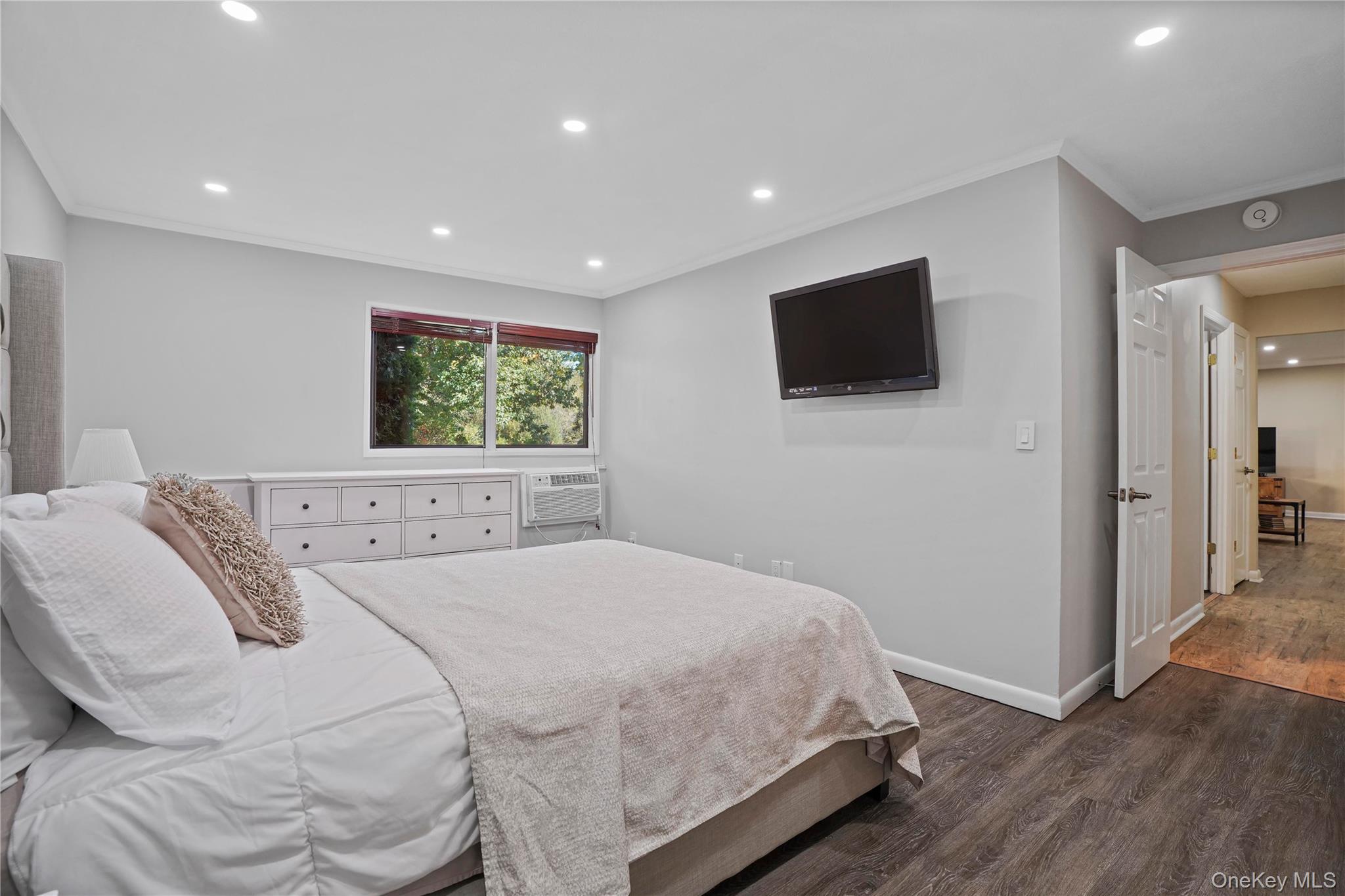 7 Granada Crescent 2 Property Photo 15