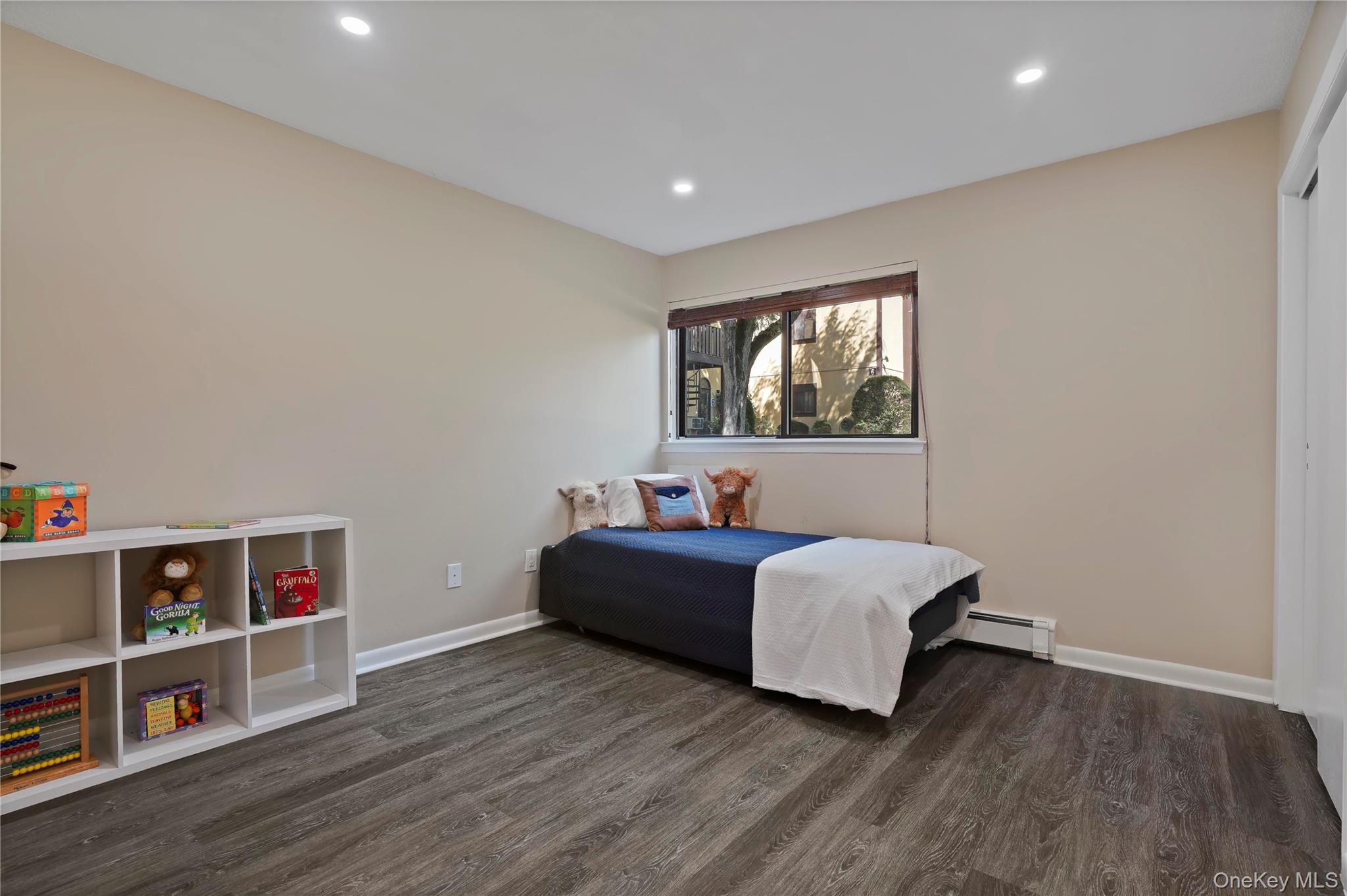 7 Granada Crescent 2 Property Photo 19