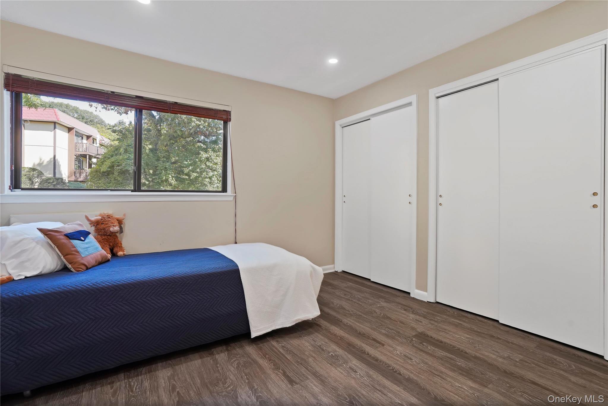 7 Granada Crescent 2 Property Photo 20