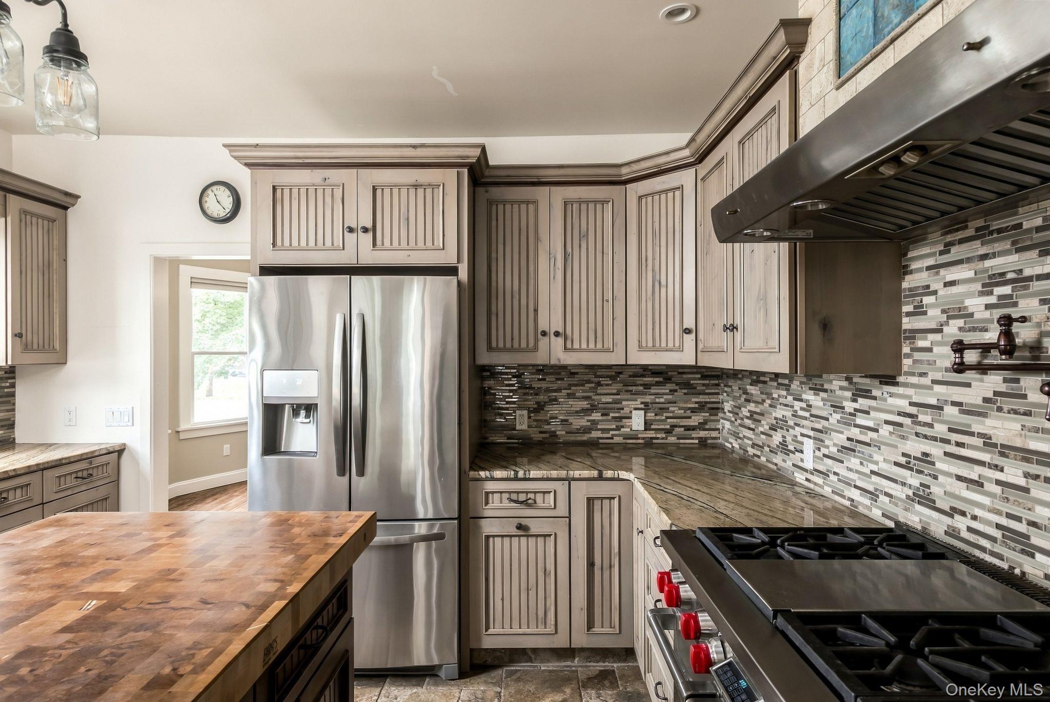 9 N Jefferson Avenue Property Photo 12
