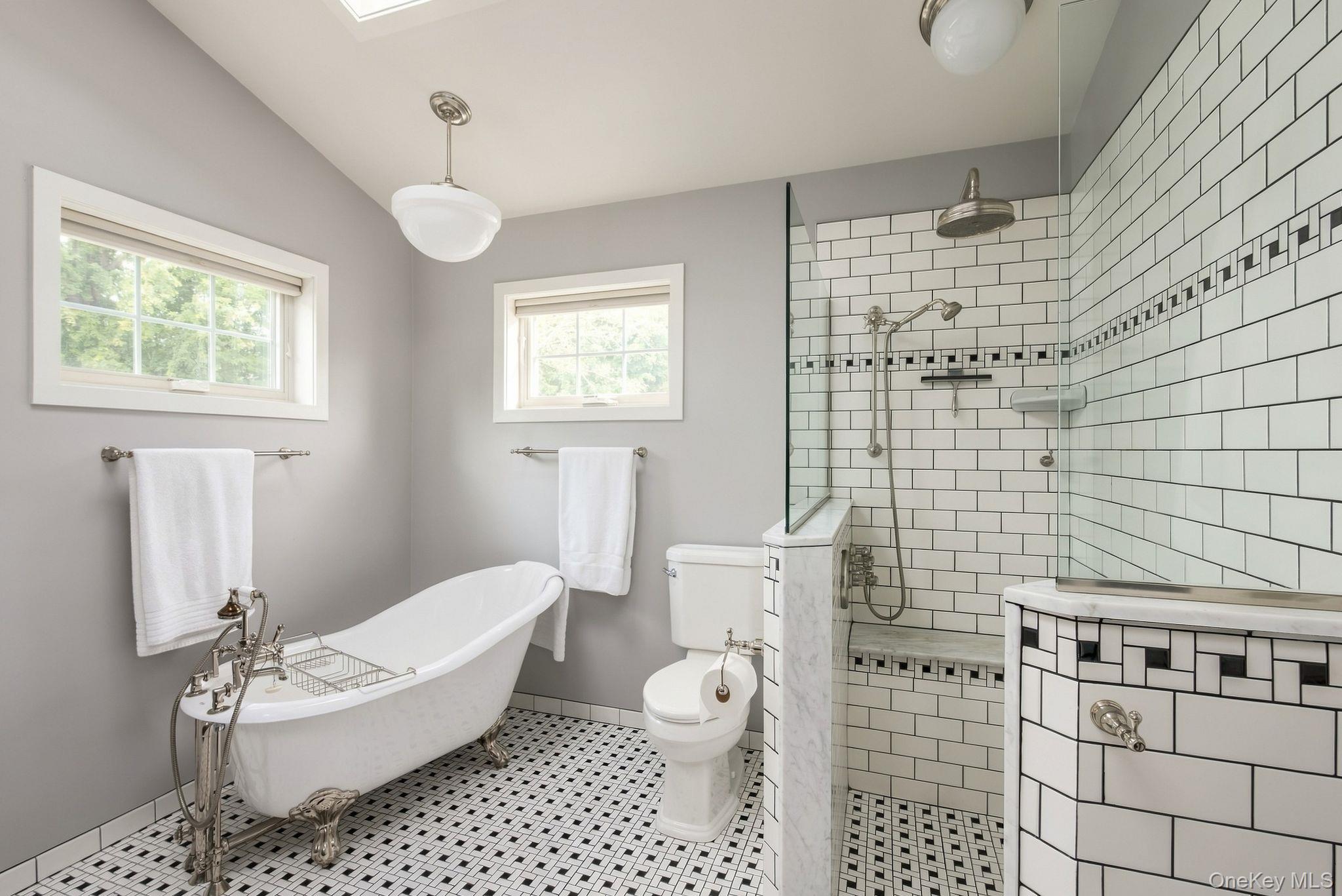 9 N Jefferson Avenue Property Photo 18