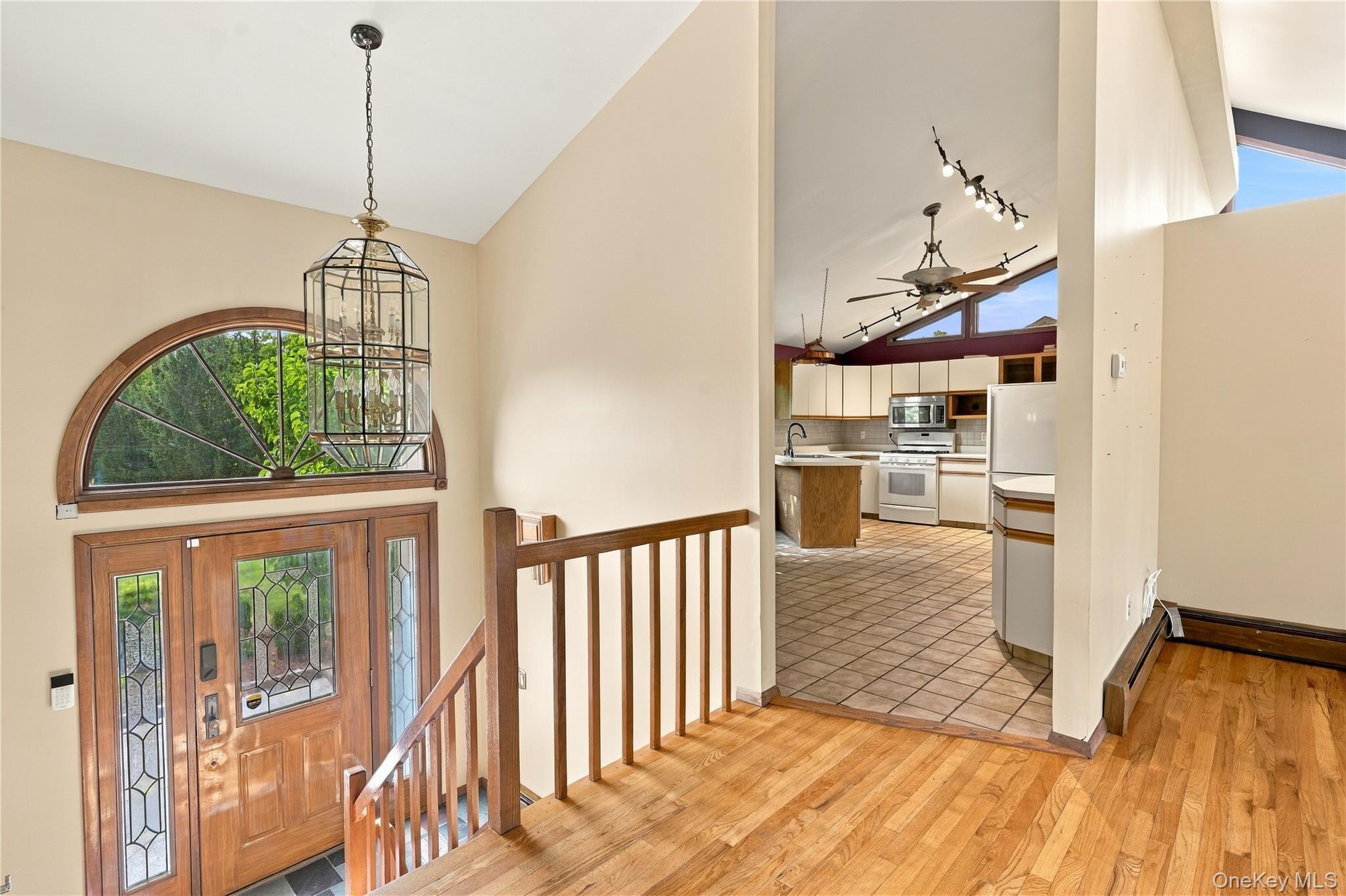 6 Flower Road Property Photo 7