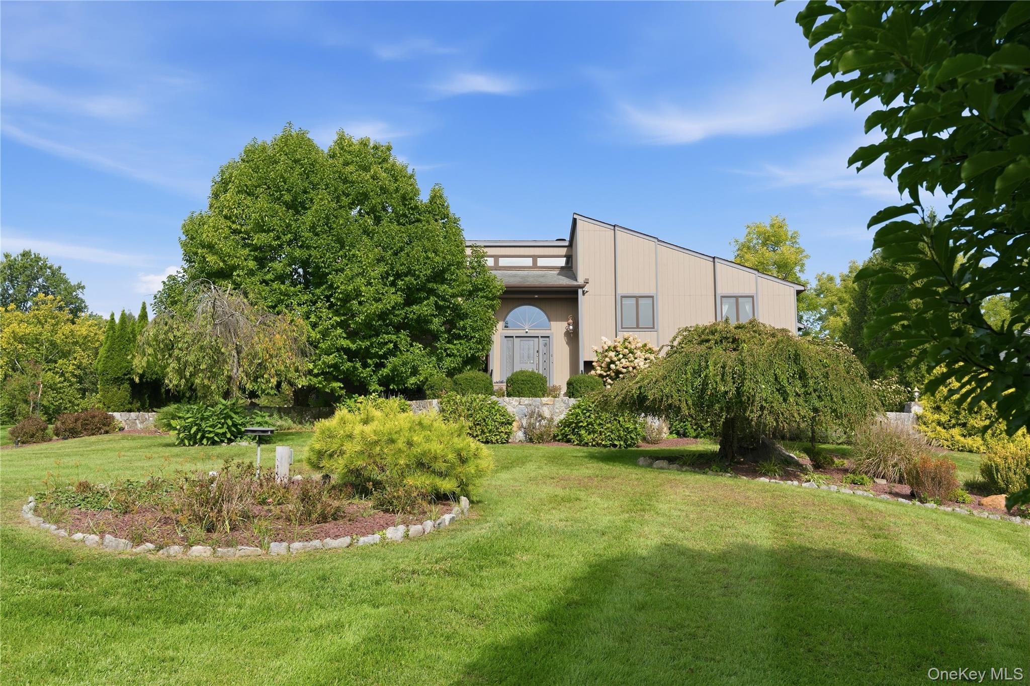 6 Flower Road Property Photo 32