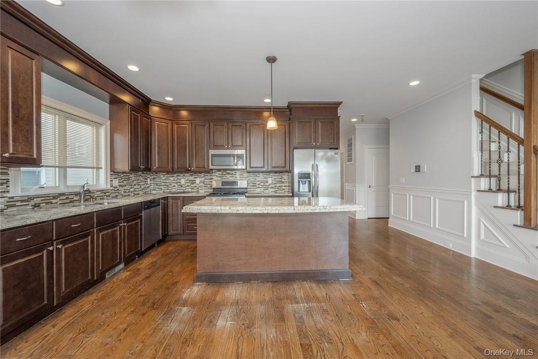 152 Crotona Avenue Property Photo 14