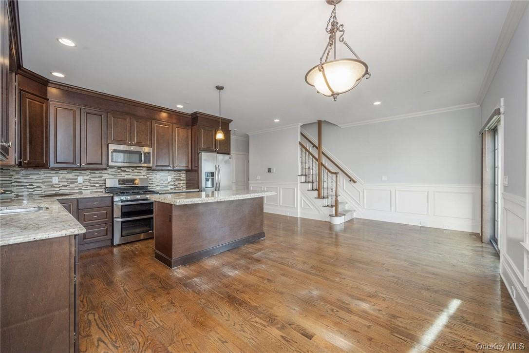 152 Crotona Avenue Property Photo 15