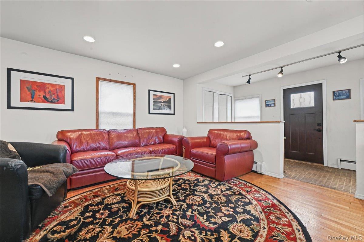 309 Frederick Avenue Property Photo 5