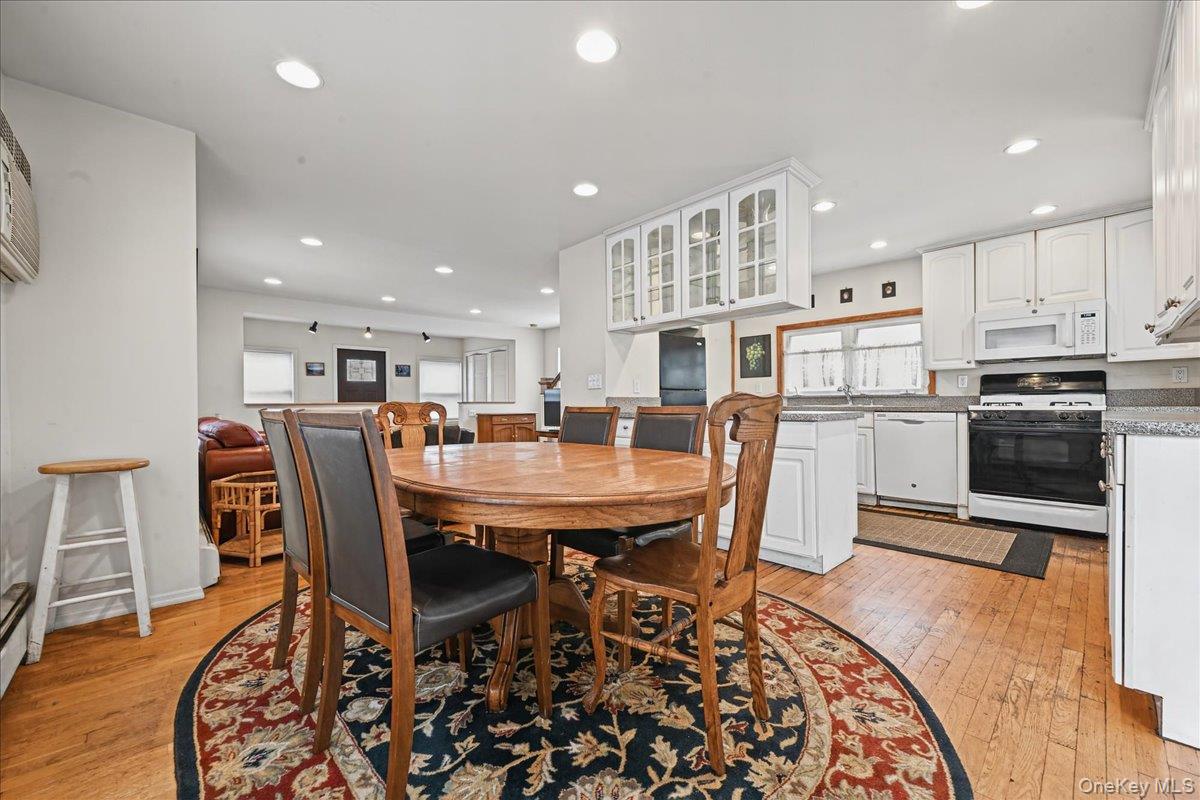 309 Frederick Avenue Property Photo 9