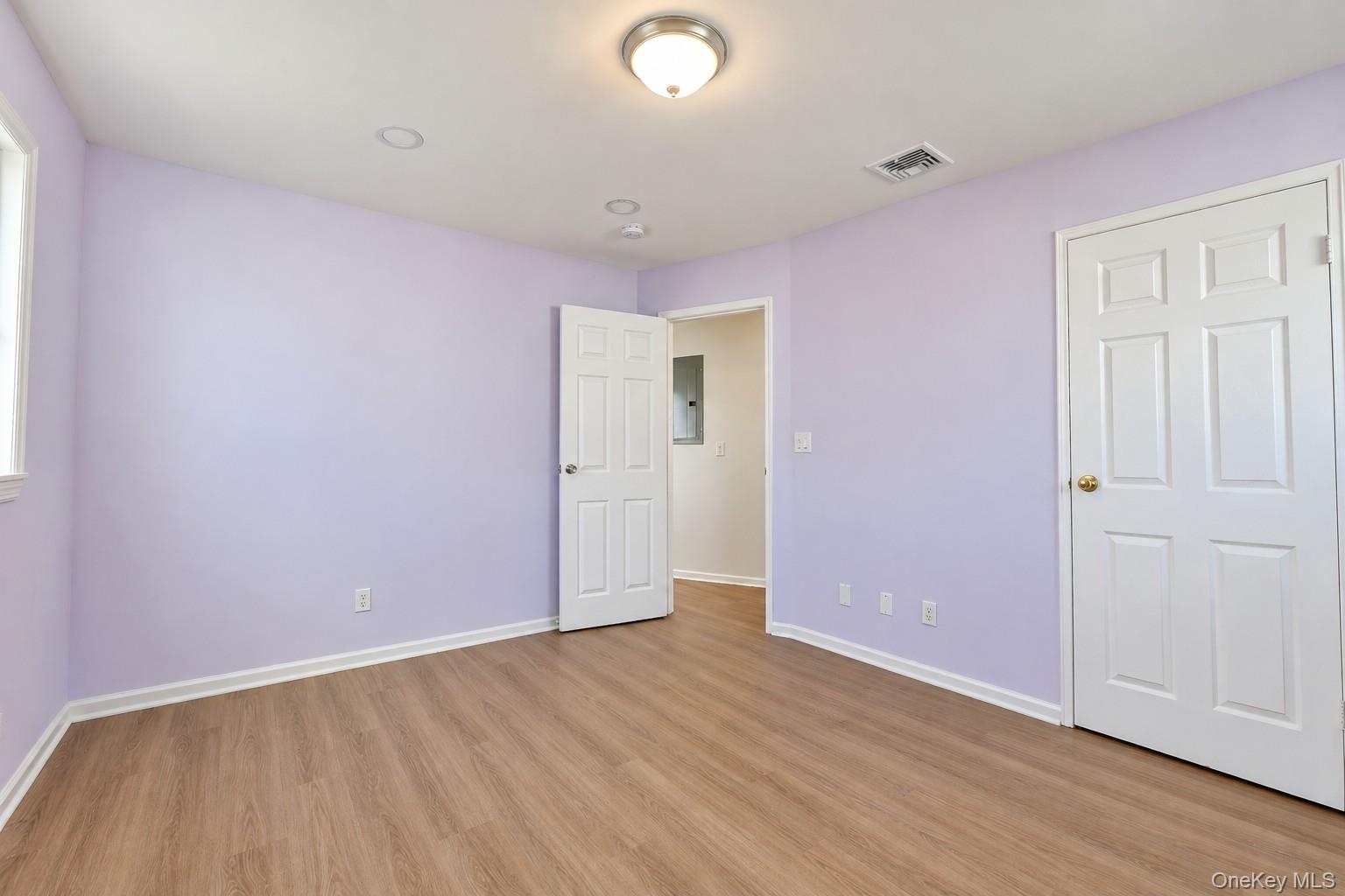 925 S Long Beach Avenue Property Photo 10