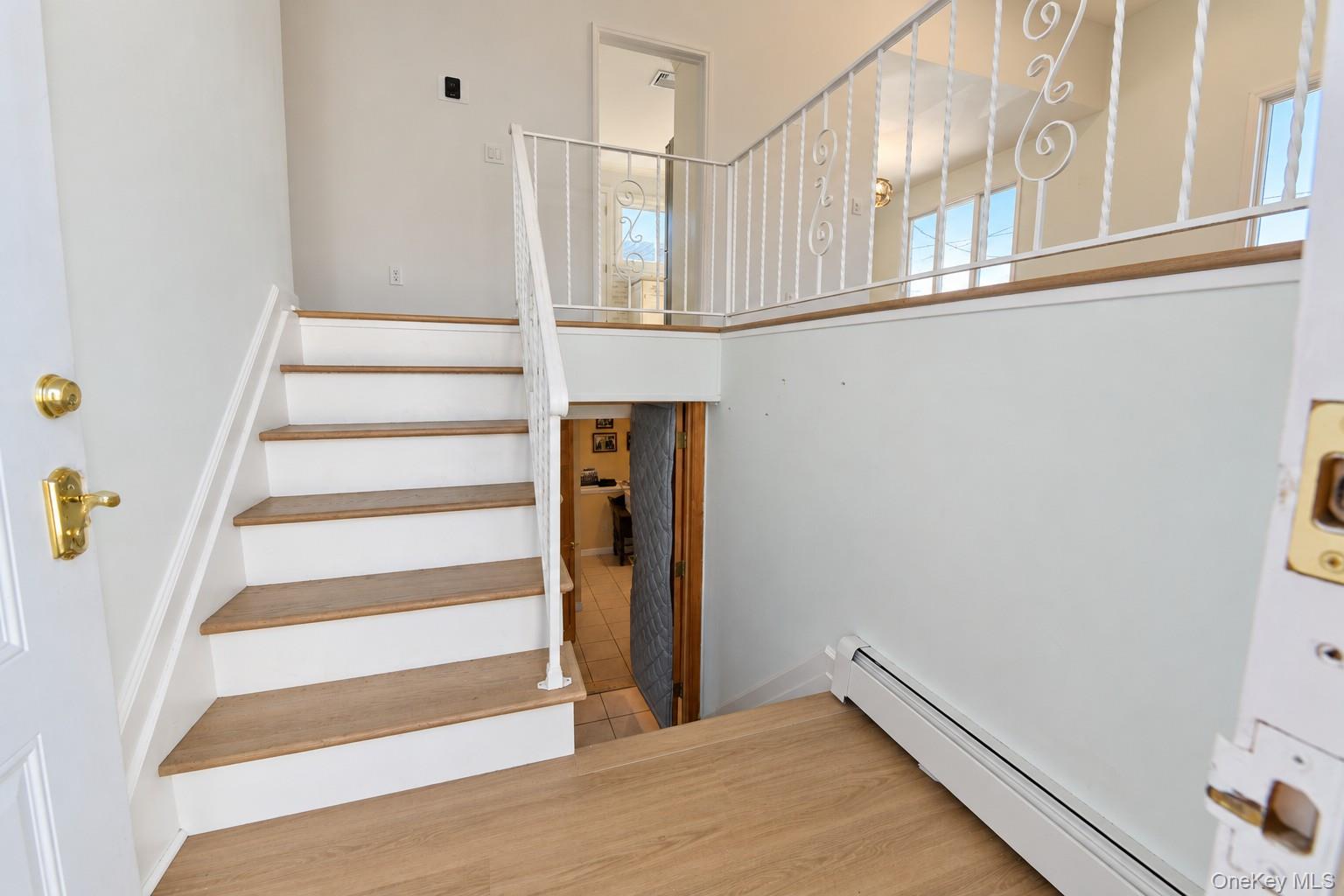 925 S Long Beach Avenue Property Photo 13