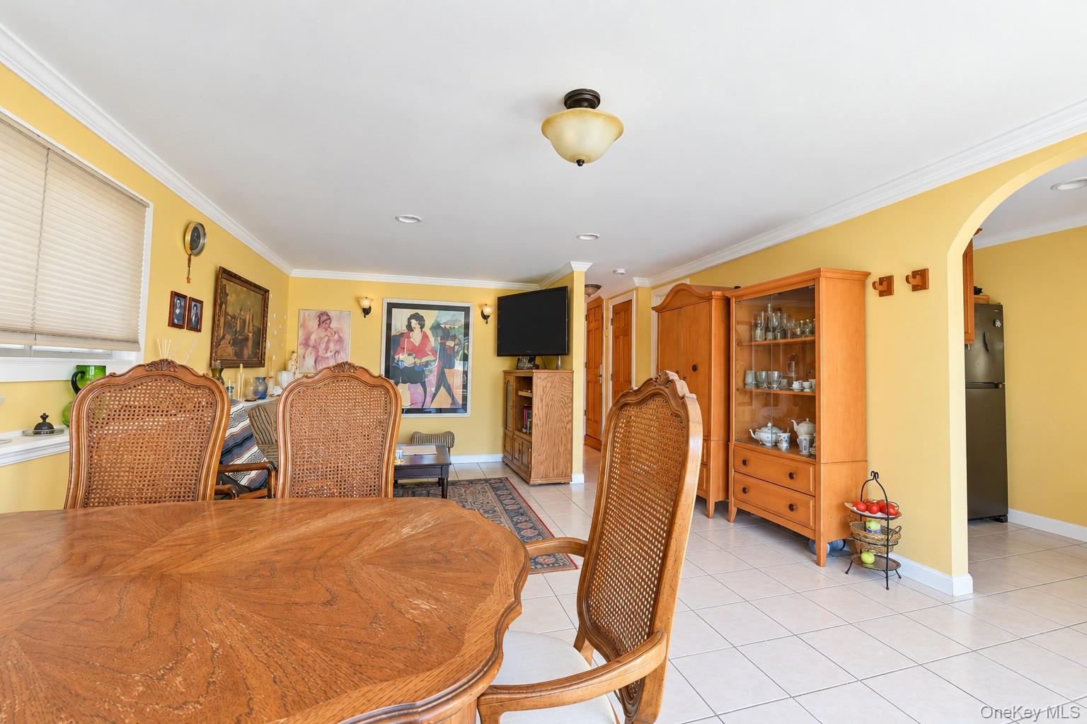 925 S Long Beach Avenue Property Photo 14
