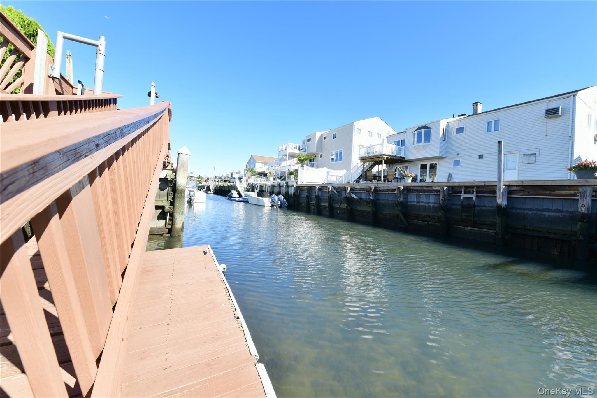 925 S Long Beach Avenue Property Photo 34