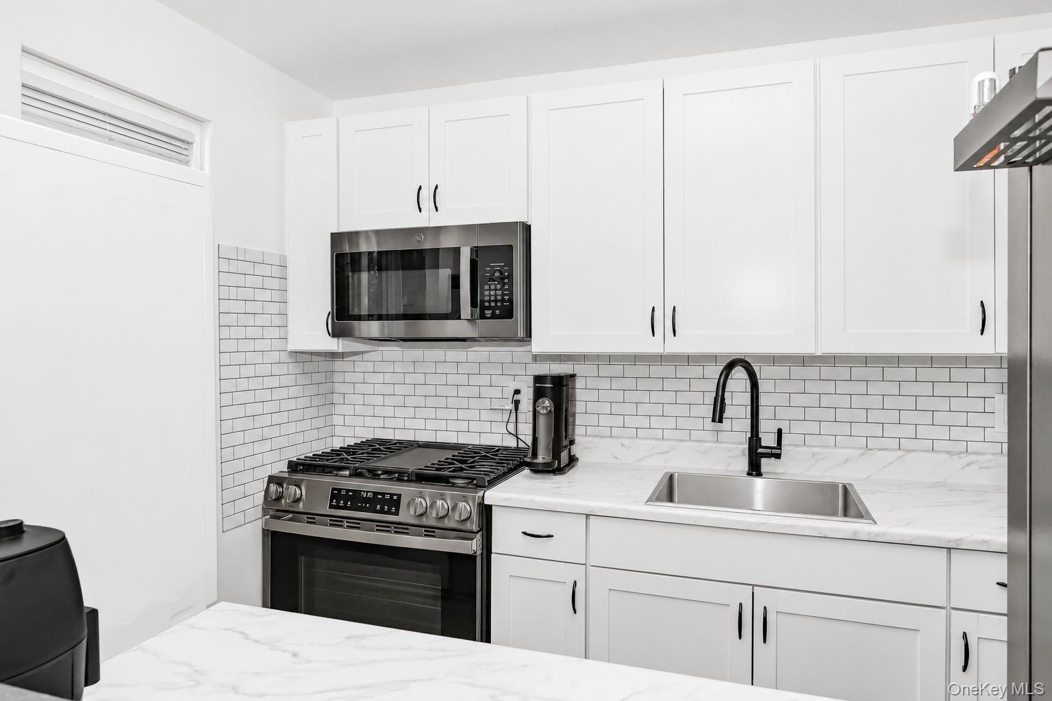 61 Adams 2a Property Photo 13