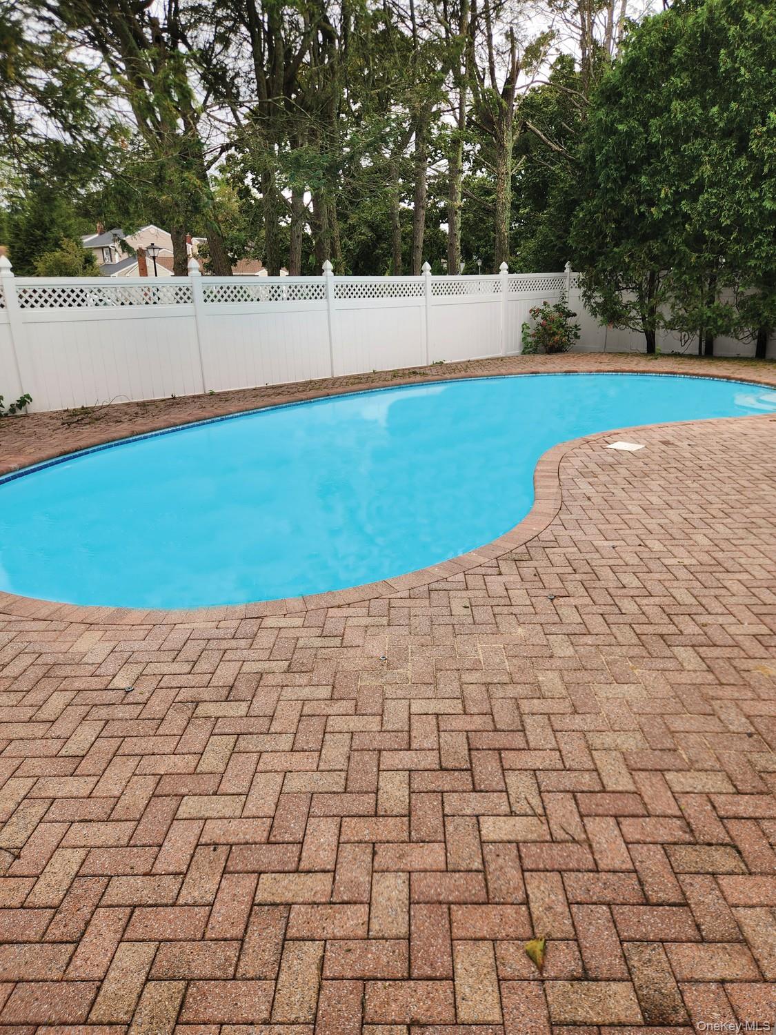 7 Bertlee Drive Property Photo 1