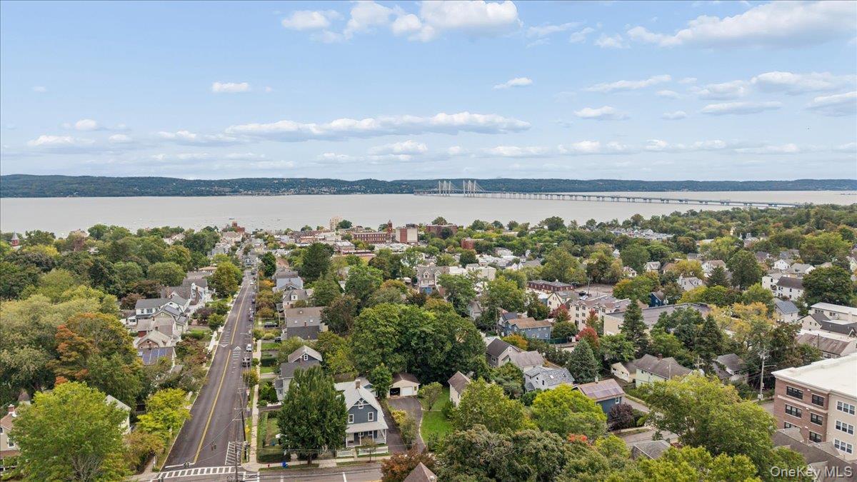 225 High Avenue Property Photo 2