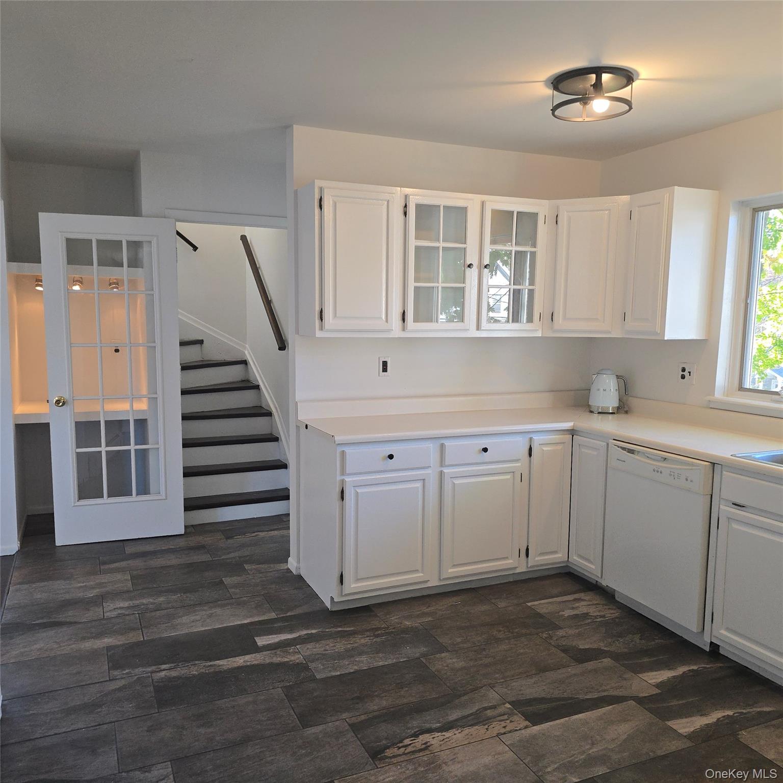 225 High Avenue Property Photo 5