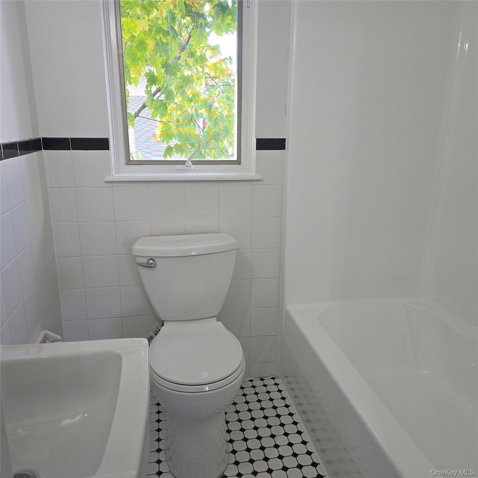 225 High Avenue Property Photo 11