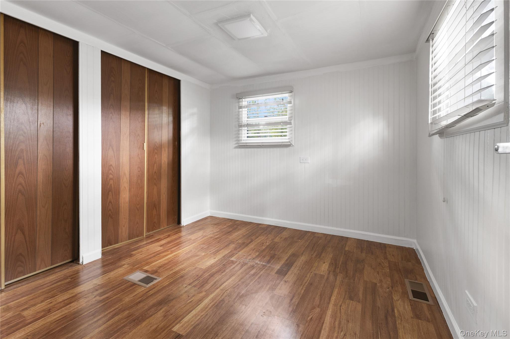 525 Riverleigh Avenue 35 Property Photo 5