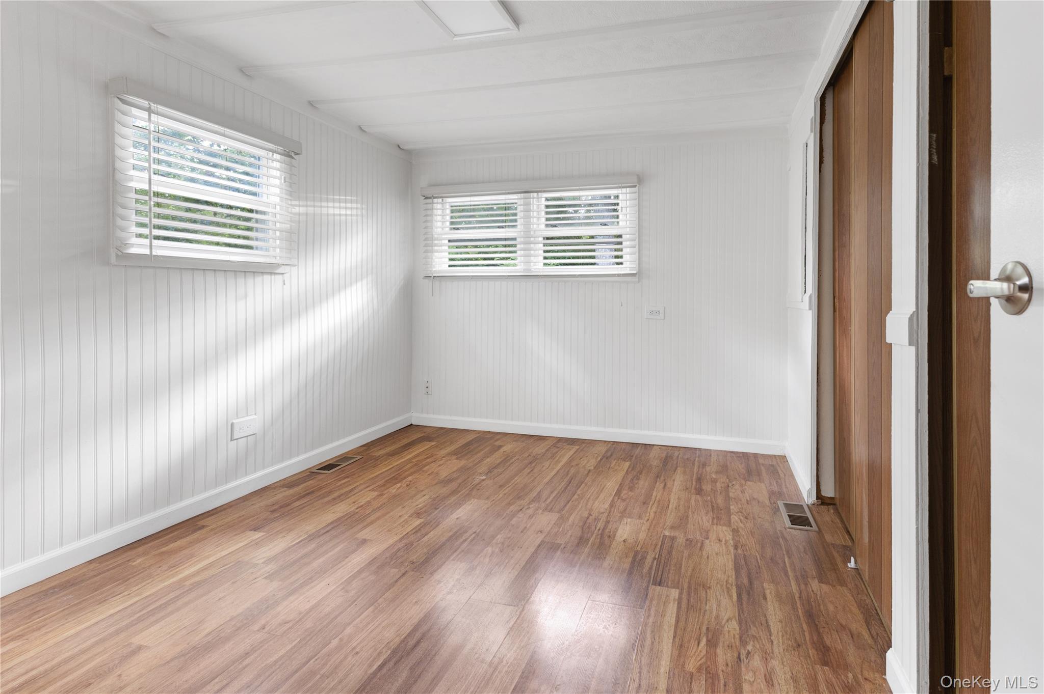 525 Riverleigh Avenue 35 Property Photo 6