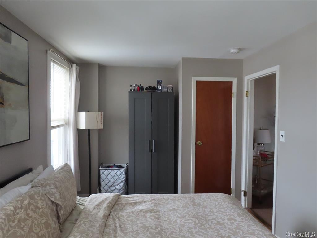 33 Deer Park Avenue 3c Property Photo 8