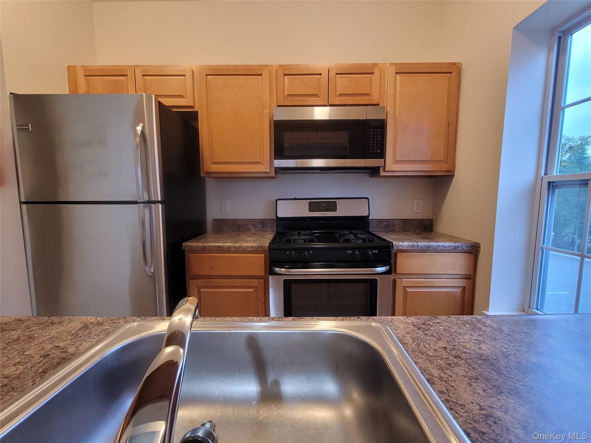 294 Ruth Court Property Photo 3