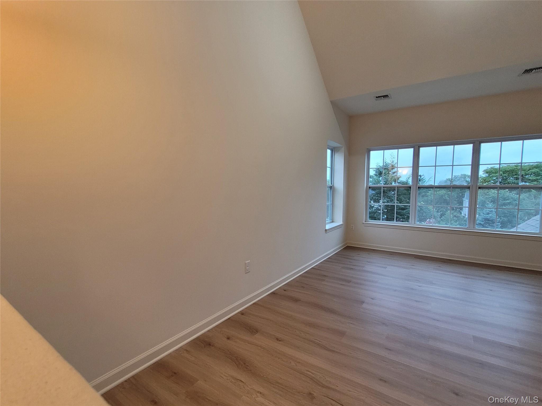 294 Ruth Court Property Photo 5