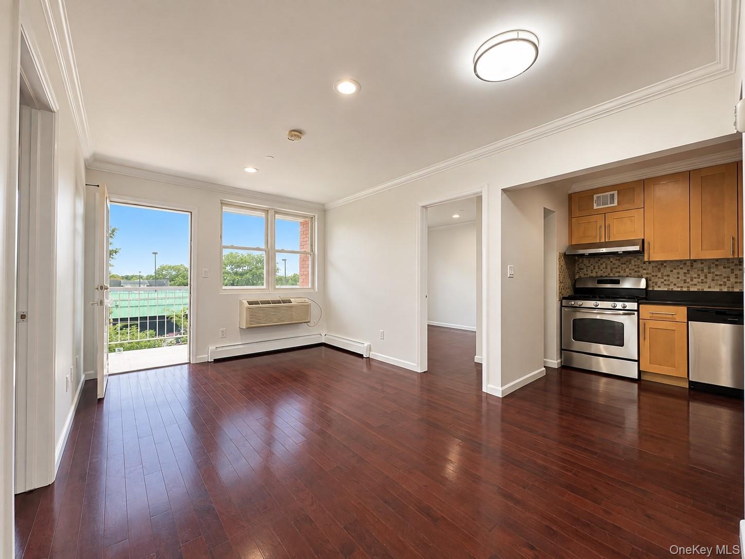 36-41 169th Street 2e Property Photo 3