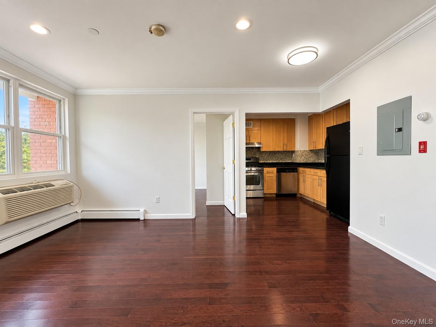 36-41 169th Street 2e Property Photo 4