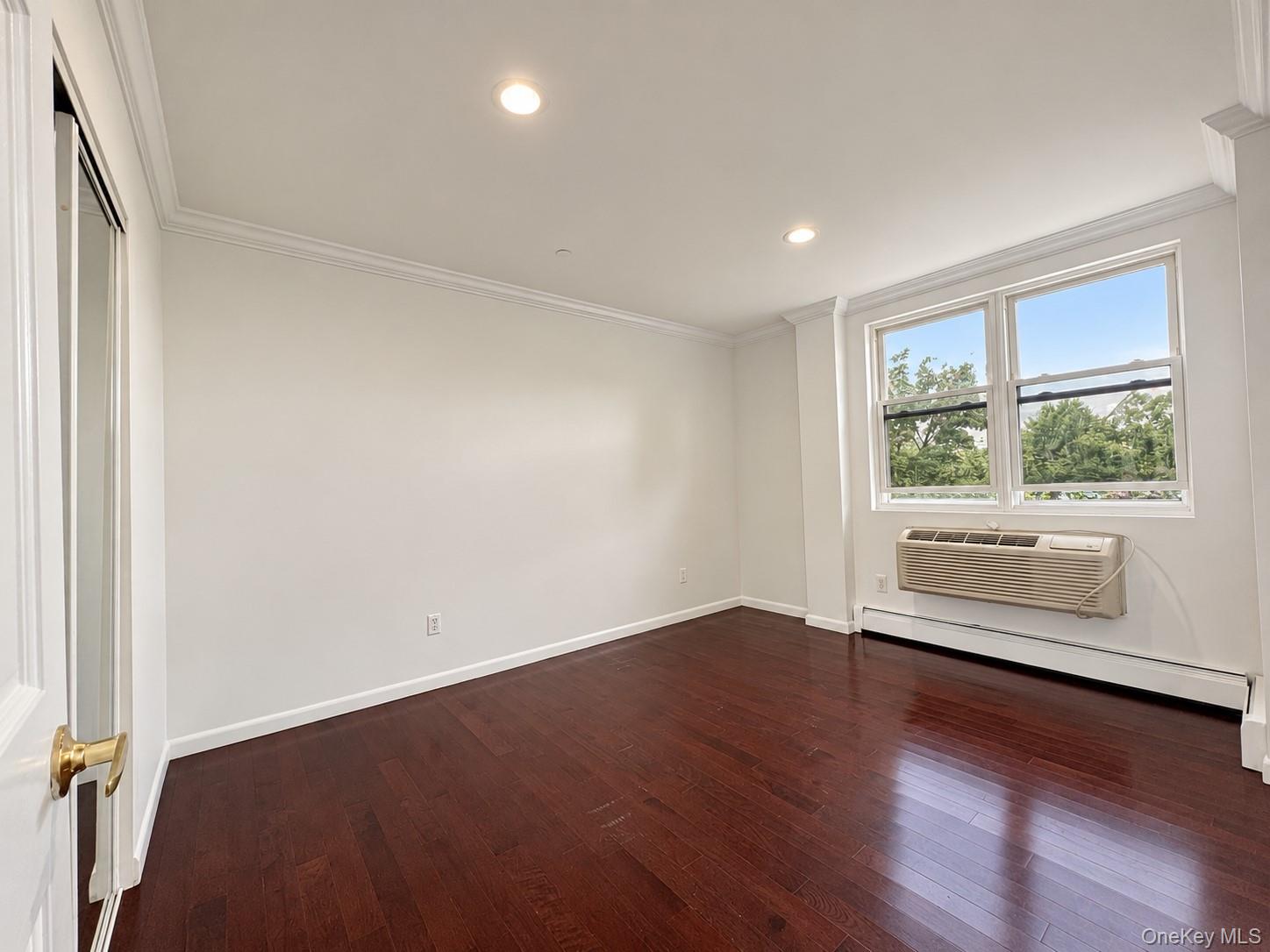 36-41 169th Street 2e Property Photo 9